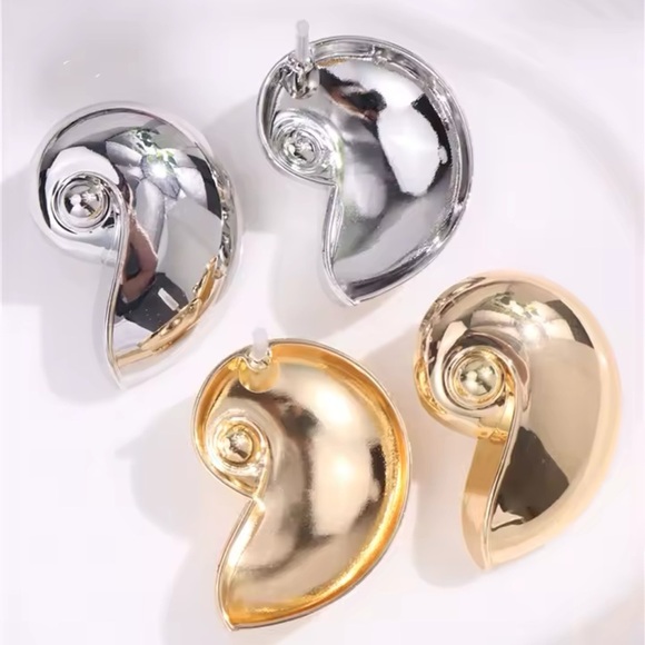 Zara Silver Marine Conch Earrings - Picture 5 of 8